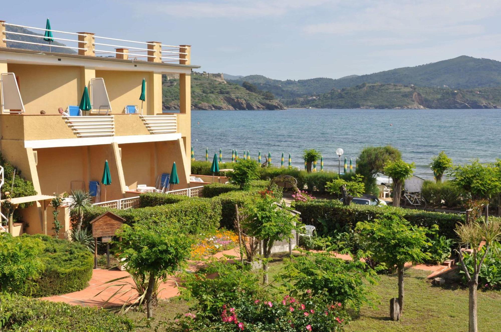 كابوليفيري Residence Le Acacie المظهر الخارجي الصورة